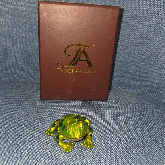 Taylor Avedon Frog Trinket Box - Picture 1 of 7